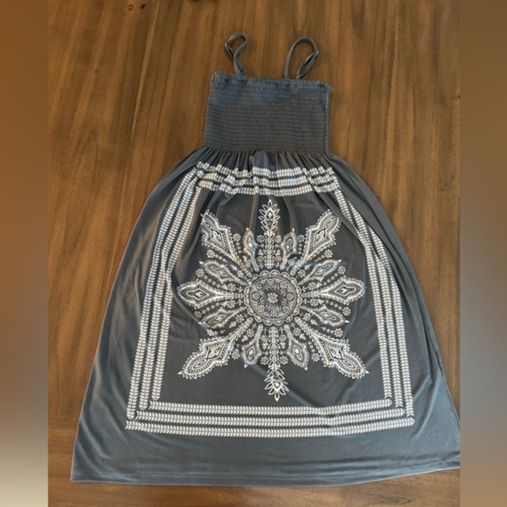 Cristina Love Gray Cottagecore Pattern Midi Dress - Size Medium